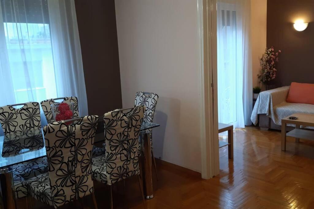 Georgia'S Cozy Apartment In Koukaki Athén Kültér fotó